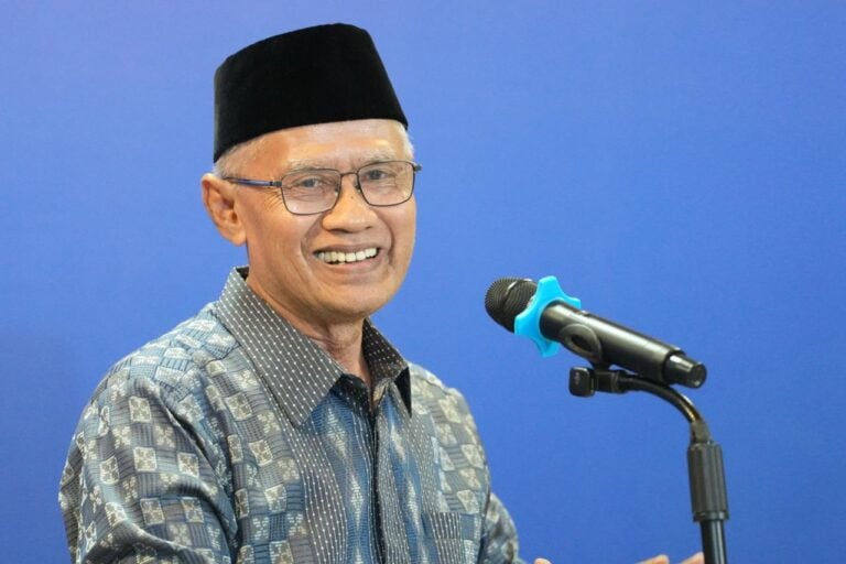 haedar-nashir-idulfitri-momentum-berbagi-dan-bangun-persaudaraan-melintas-768x512