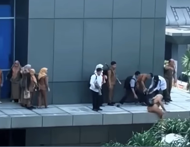 Screenshot_2026-04-21-11-12-35-32_1c337646f29875672b5a61192b9010f9